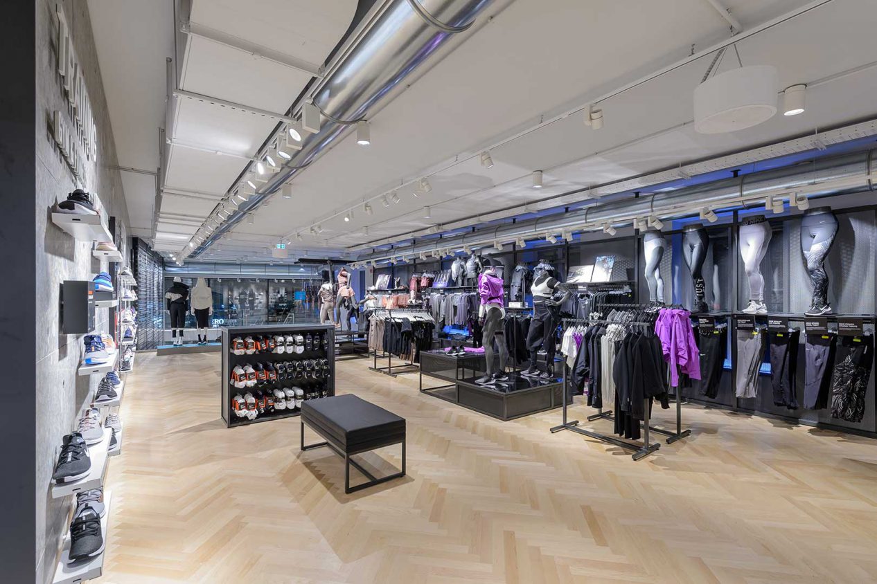 Nike - Milano - Corso Vittorio Emanuele II - D+D Group - Design ...